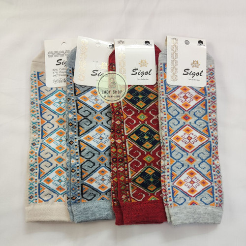 خرید آنلاین جوراب گرم زنانه