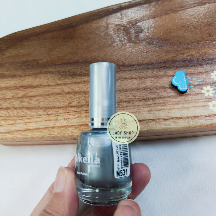 لاک نقره ای