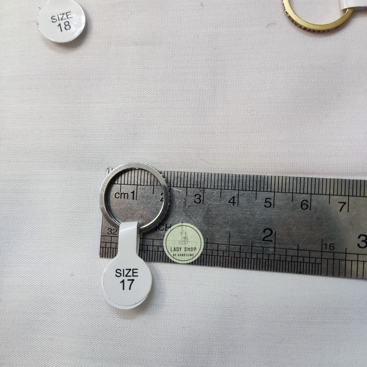 رینگ دور نگین