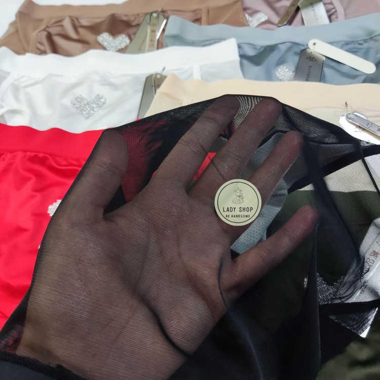 لباس زیر حریر