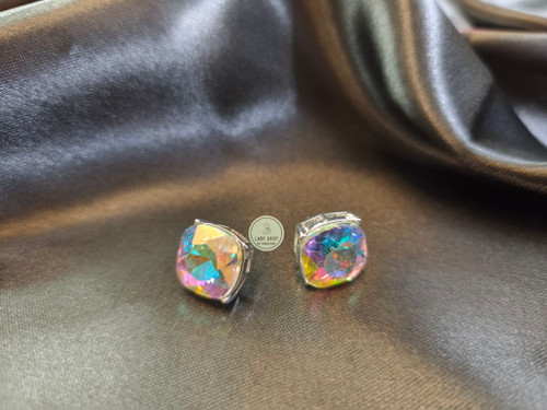 خرید آنلاین گوشواره میخی