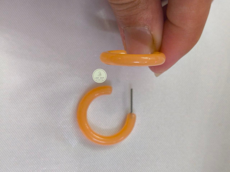 گوشواره میخی گوشواره هلالی